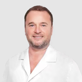 Иванов Александр Борисович, имплантолог