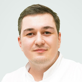 Осканов Адам Камаудинович, стоматолог-хирург