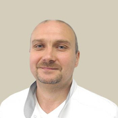 Власов Владимир Викторович, стоматолог-терапевт