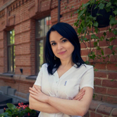 Науменко Евгения Витальевна, акушерка