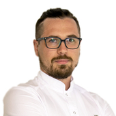 Казаков Иван Алексеевич, стоматолог-терапевт