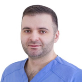 Огмрцян Бениамин Арменакович, пластический хирург