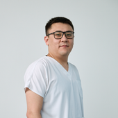 Пузулуев Нургазы Музрапович, челюстно-лицевой хирург