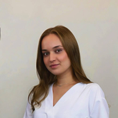 Гиниятуллина Алина Ильнуровна, стоматолог-терапевт