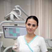 Плотникова Ольга Владиславовна, стоматолог-хирург