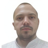 Липатников Антон Андреевич, стоматолог-терапевт