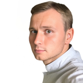 Алексеенко Артем Вадимович, стоматолог-хирург