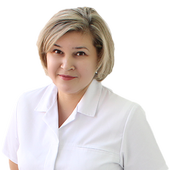 Паркаева Лариса Валерьевна, врач-косметолог