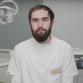 Батчаев Альберт Робертович, стоматолог-хирург