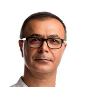 Рад Камяр Фредович, стоматолог-хирург