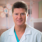 Бобровников Александр Эдуардович, хирург