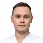 Муравьев Максим Андреевич, стоматолог-хирург