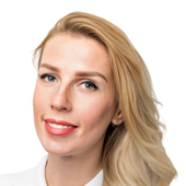 Письменная (Сержанина) Александра Александровна, стоматолог-терапевт