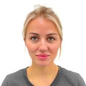 Астахова (Вагина) Ася Эдуардовна, стоматолог-терапевт