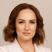 Васнина Ксения Михайловна, врач-косметолог