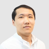 Хван Владимир Александрович, рефлексотерапевт