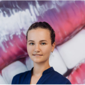 Трищенкова Юлия Сергеевна, стоматолог-ортопед