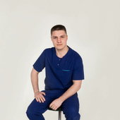 Зараев Павел Игоревич, стоматолог-терапевт