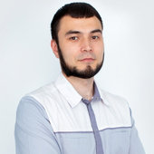 Вазиров Альберт Ратмилович, имплантолог