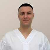 Шамшур Игорь Олегович, стоматолог-хирург