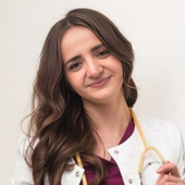 Короткова Ксения Магамалиевна, маммолог-онколог