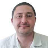 Амвросов Роман Робертович, невролог