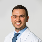 Овчинников Михаил Владимирович, пластический хирург