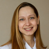 Дубровина Ирина Олеговна, стоматолог-терапевт