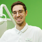 Фок Дмитрий Владимирович, стоматолог-терапевт