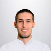 Кравец Никита Игоревич, стоматолог-хирург