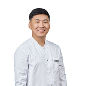 Батомункуев Балбар Балдандоржиевич, стоматолог-терапевт