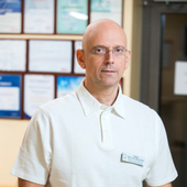 Дубов Болеслав Аркадьевич, стоматолог-терапевт