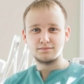 Середкин Виктор Олегович, стоматолог-терапевт