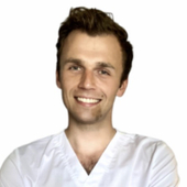 Васильев Максим Андреевич, челюстно-лицевой хирург