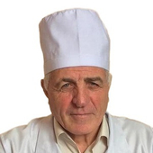 Магомедов Салаутдин Шахбанович, детский хирург