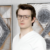 Авсюков Евгений Васильевич, стоматолог-хирург