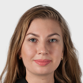 Рыжова Ольга Владимировна, стоматолог-хирург