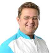 Щукин Александр Владимирович, стоматолог-терапевт