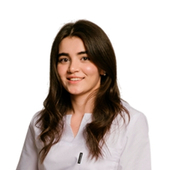 Ахмелова Алина Рустамовна, стоматолог-терапевт