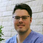 Гулянский Николай Сергеевич, онколог