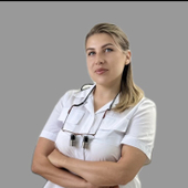 Лисовцова Юлия Андреевна, стоматолог-терапевт