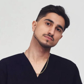 Карапетян Давид Владимирович, стоматолог-хирург