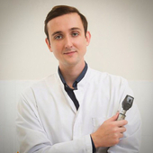 Булава Евгений Валерьевич, офтальмолог