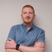 Элбакян Давид Арменович, стоматолог-хирург