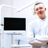 Хаустов Семен Дмитриевич, стоматолог-терапевт