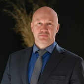 Кирсанов Максим Витальевич, психотерапевт