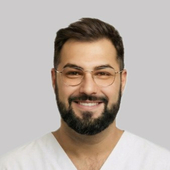 Отьев Руслан Эльшанович, имплантолог