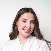 Курипко Екатерина Сергеевна, стоматолог-хирург