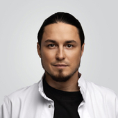 Свиридов Максим Константинович, пластический хирург