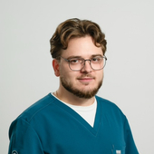 Мишин Евгений Олегович, стоматолог-хирург